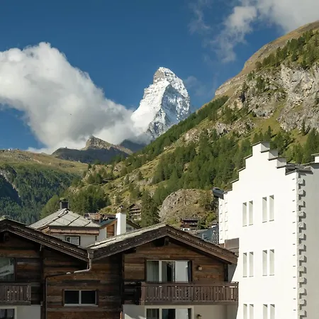 Haus Granit With Matterhorn View Lägenhet